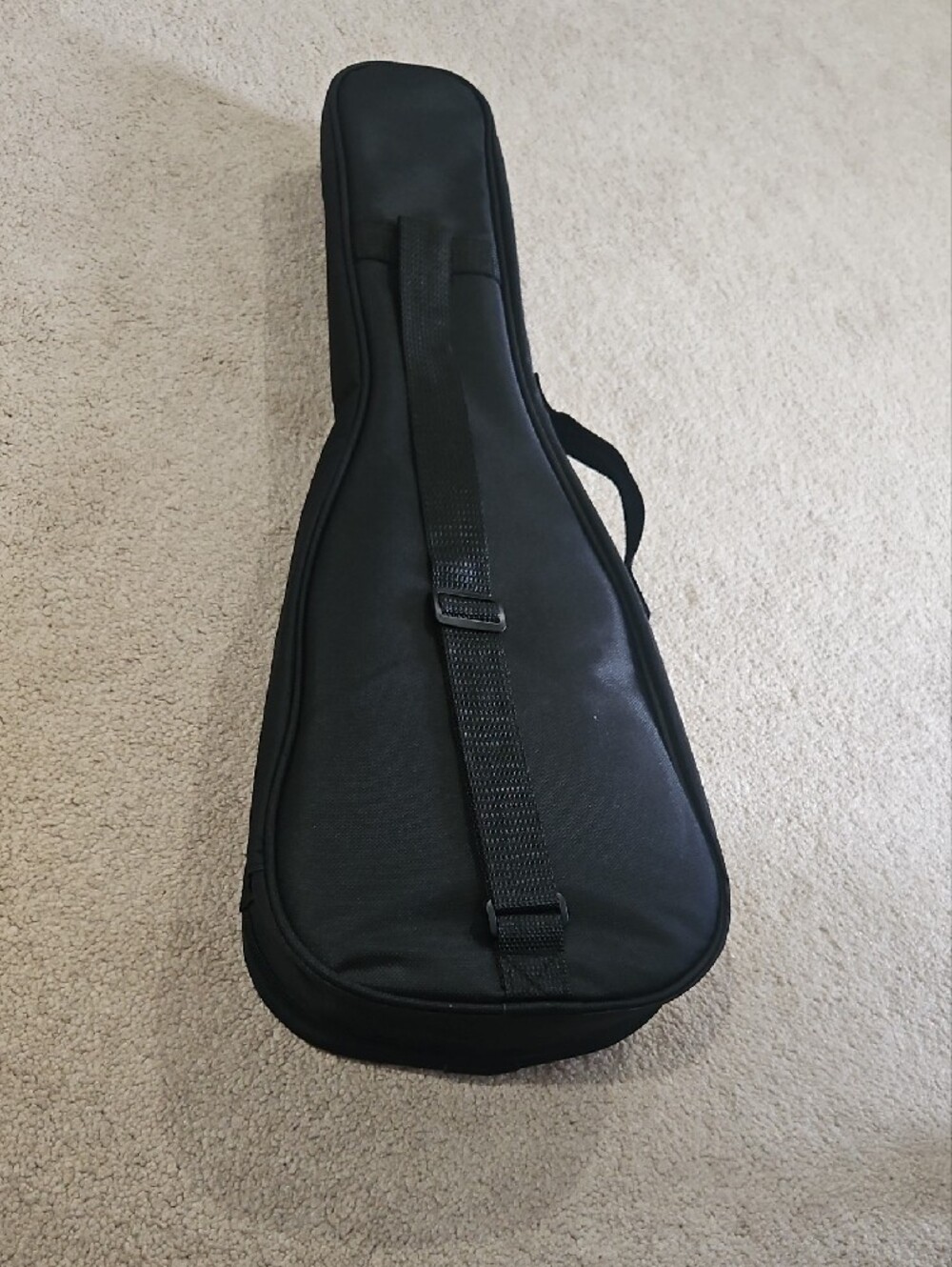 Concert Ukulele - Picture 10 of 10